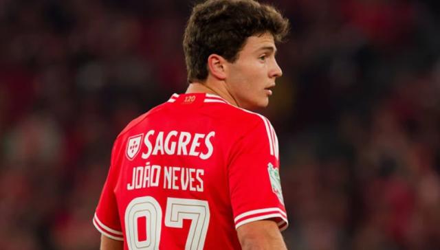 开云下载网址-去巴黎 他年薪涨10倍 回本菲卡 他买断费1000万欧